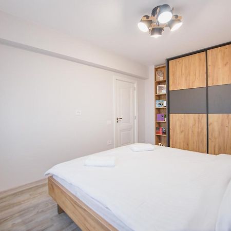 Apartmán Creamy Wood Haven Oradea Exteriér fotografie