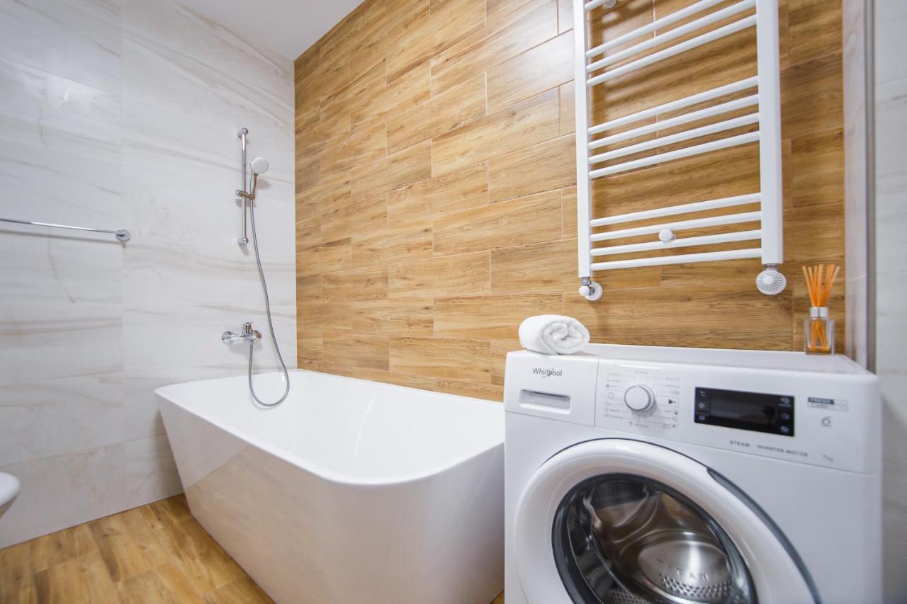 Apartmán Creamy Wood Haven Oradea Exteriér fotografie