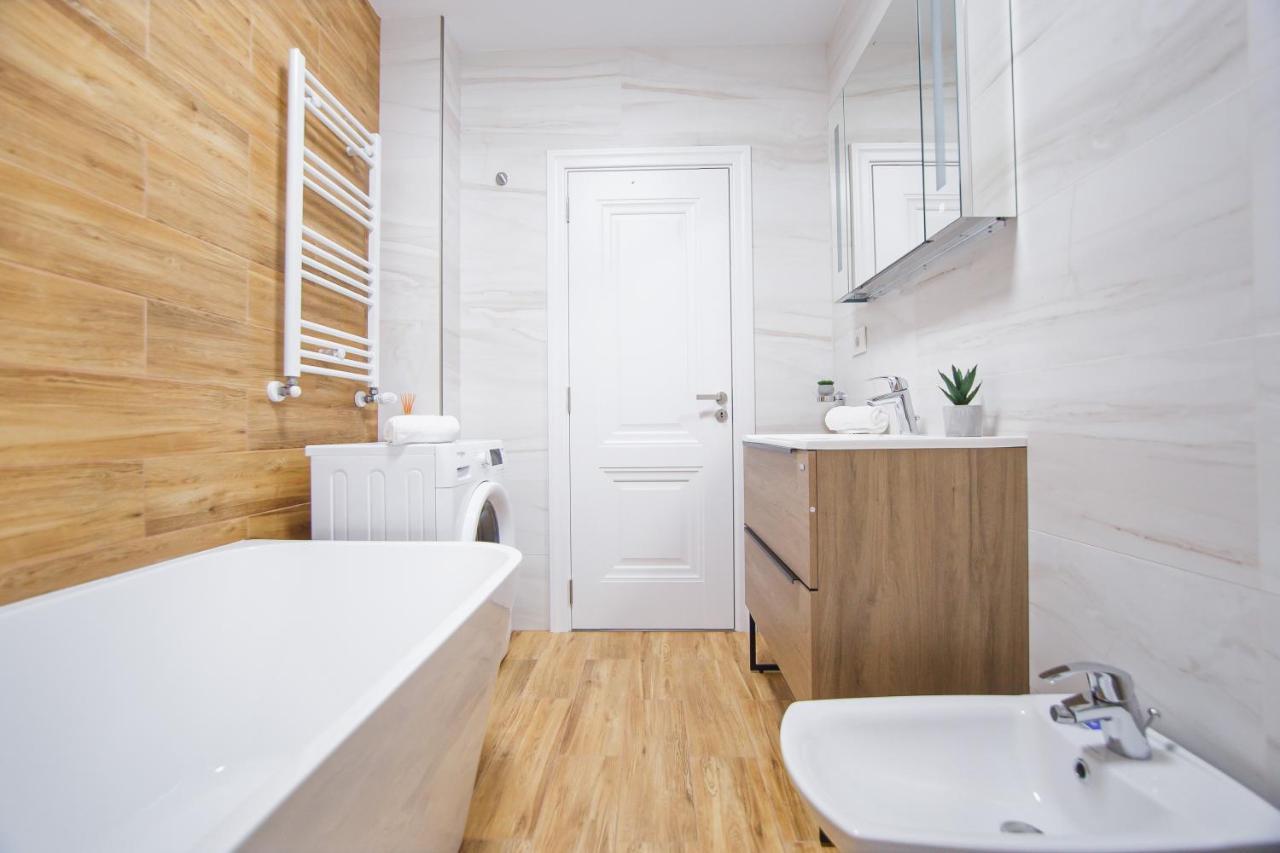 Apartmán Creamy Wood Haven Oradea Exteriér fotografie