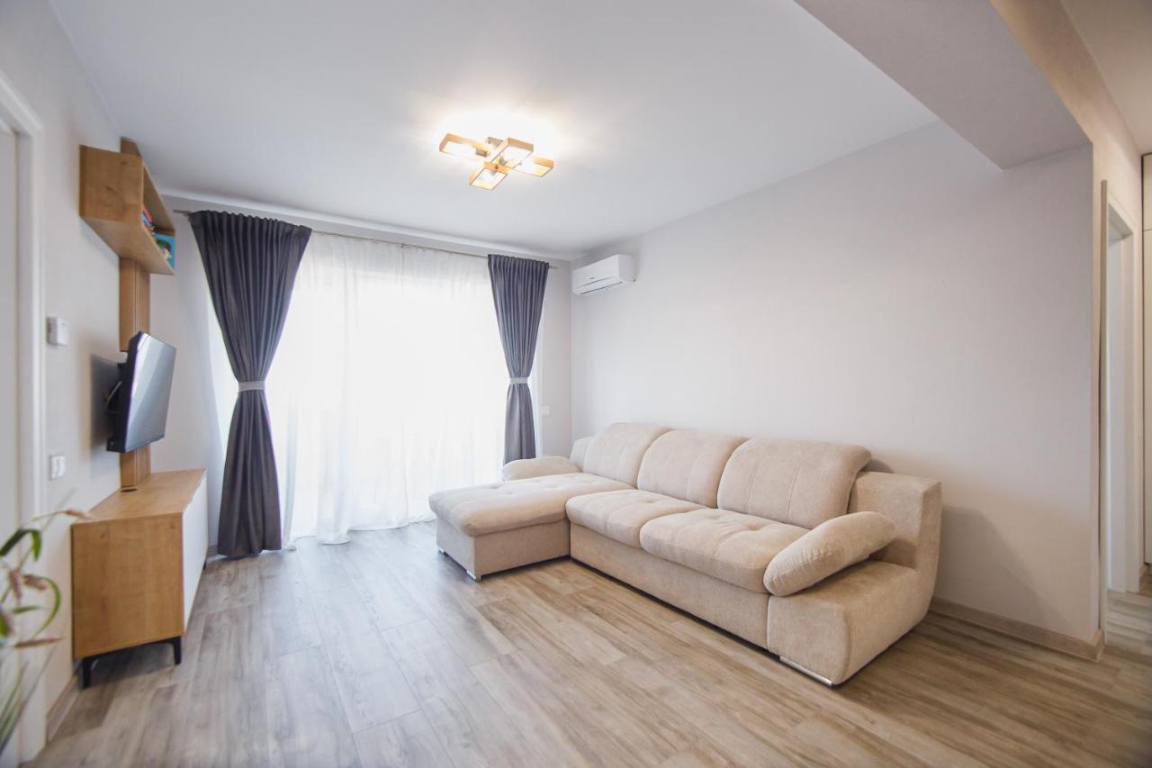 Apartmán Creamy Wood Haven Oradea Exteriér fotografie