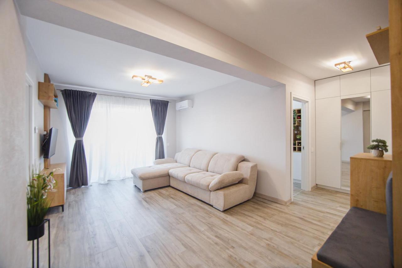 Apartmán Creamy Wood Haven Oradea Exteriér fotografie