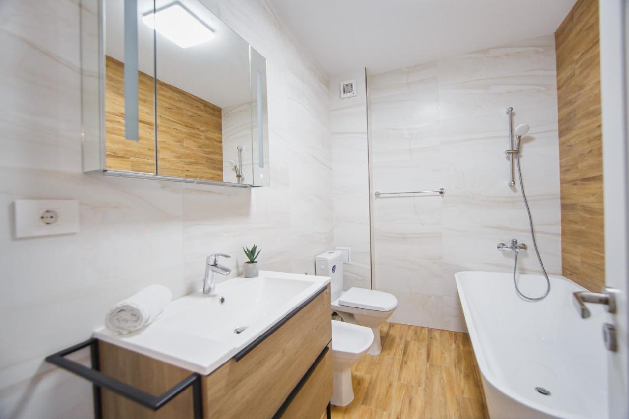 Apartmán Creamy Wood Haven Oradea Exteriér fotografie